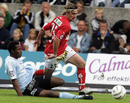 Cesar Santin glider ifrån Samuel Barlay