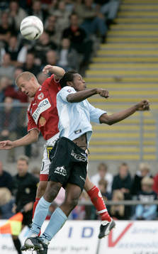 Robert Stoltz och Samuel Barlay. Nickduell