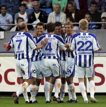 0-1, Marcus Berg, som grattas av hela laget. Jubel