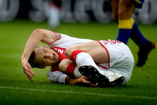 Bröndby - Ajax: Markus Rosenberg, Ajax. skada, ont,