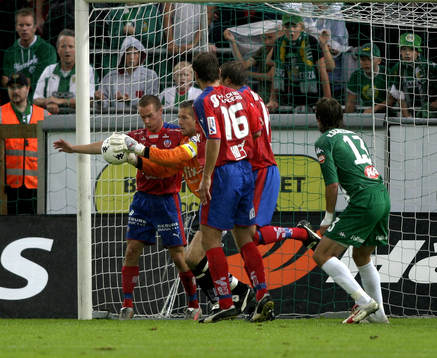 En av många målchanser för Hammarby