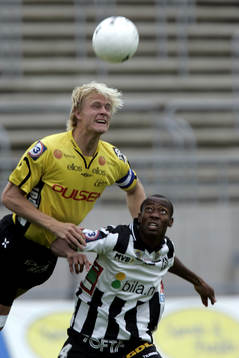 Johan Sjöberg högre än Kevin Amuneke