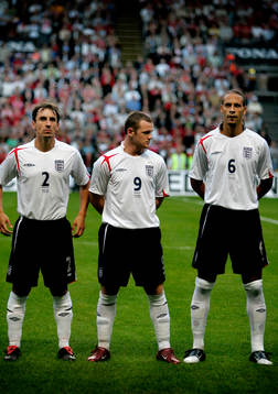 Gary Neville, Wayne Rooney och Rio Ferdinand, England
