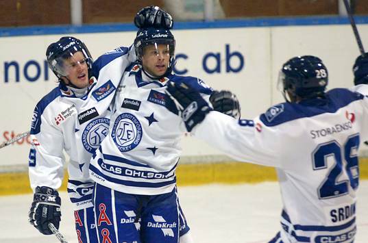 Magnus Hedlund avgör i sudden-death med 5-4 målet