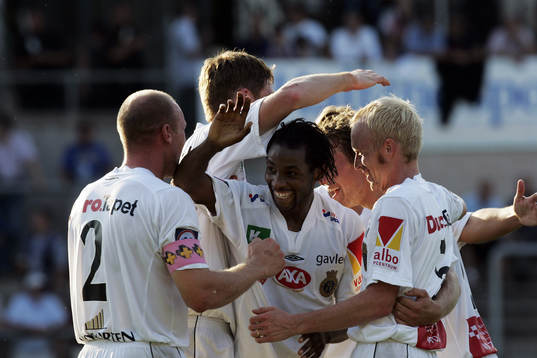 Fyra bortamål, Gefle, jubel, allra mest Rene Makondele som
