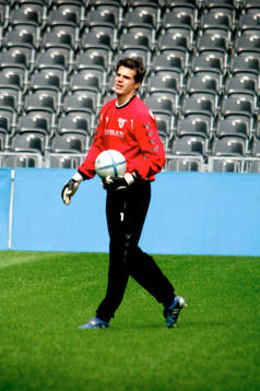 Eldin Jakupovic, (målvakt) FC Thun