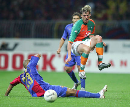 Eduardo, Basel och Tim Borowski, Bremen