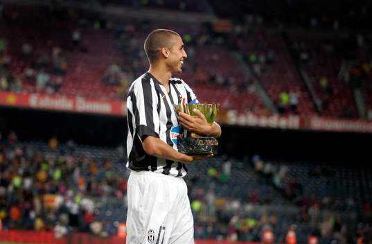Barcelona - Juventus: David Trezeguet, Juventus, med pokal,