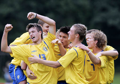 Fotboll, P 89 (P 16), Sverige, Amir Suljic, jubel, . Fisnik
