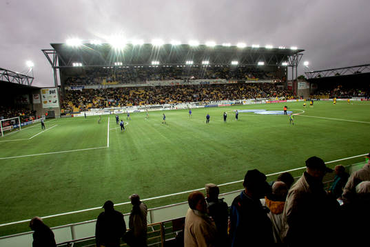Arena, stadion, elljus