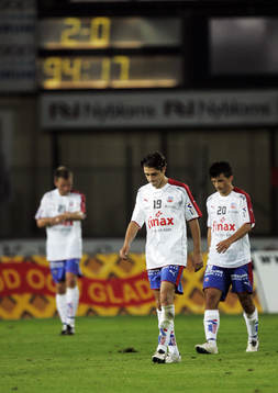 Där rök guldchansen, Eldin Karisik och Babis Stefanidis