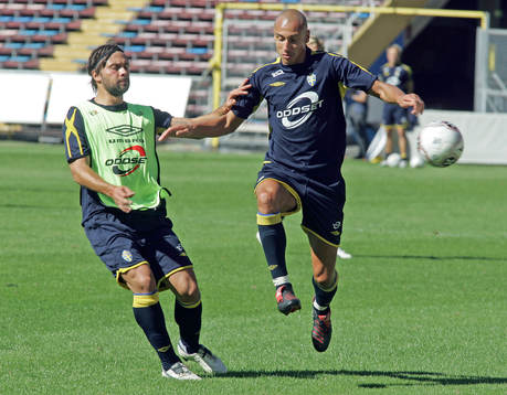 Alexander Östlund och Henrik Larsson, Sverige