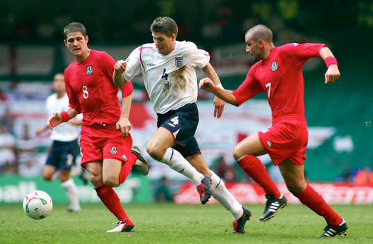 Steven Gerrard, England och Carl Fletcher, Wales