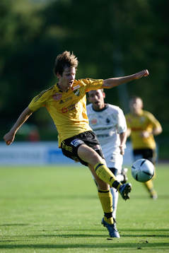 David Hansson skjuter