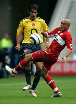 Massimo Maccarone, Middlesbrough och Robert Pires, Arsenal