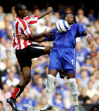 Didier Drogba, Chelsea och Justin Hoyte, Sunderland