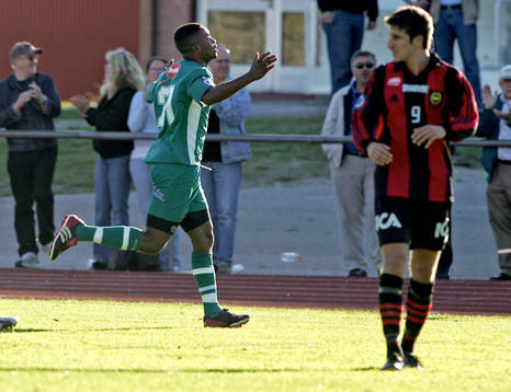 Kutshi Kanga, Väsby och Gabriel Özkan, Brommapojkarna