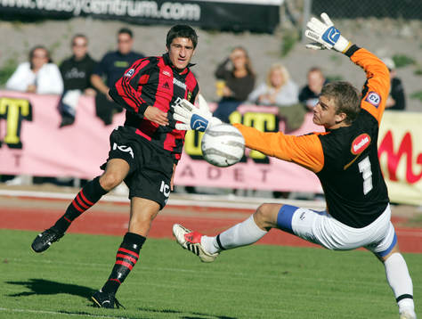 Gabriel Özkan, Brommapojkarna (skott i stolpen) och Niklas