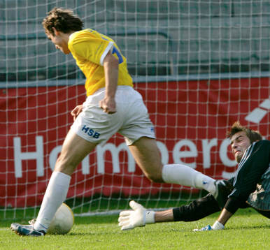 Joel Ringström, målvakt i Hässleholm, rundas