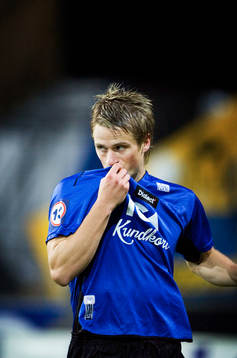 Gunnar Heidar Thorvaldsson, gör 1-0 för Halmstad