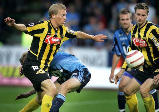 Marcus Jarlegren, Häcken närmar sig bollen