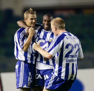 Niclas Alexandersson, Samuel Wowoah och Oscar Wendt, jubel