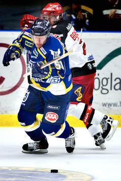 Pasi Määttänen, HV71 med Jörgen Bemström i ryggen