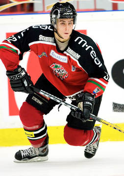 Tobias Wiklund, Modo