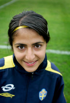 Nazanin Vaseghpanah, Sverige