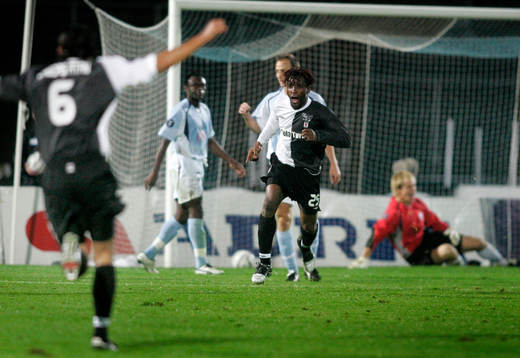 Youla, Besiktas, gjorde 1-0-. Jubel