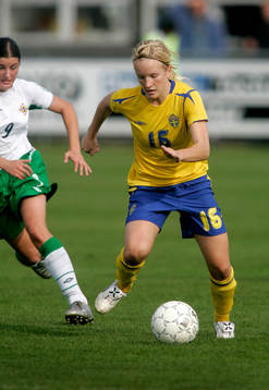 Petra Larsson, Sverige