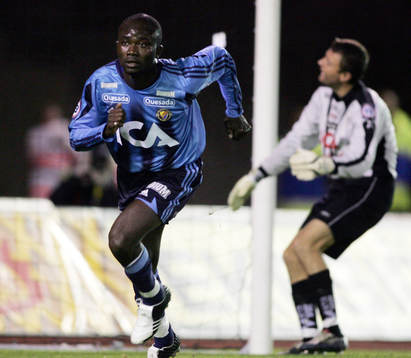 Bläddra bland fler bilder av Fotboll