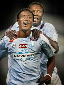 Raoul Kouakou (i förgrunden) och Edward Ofere, Malmö,