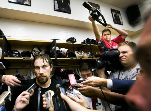 Peter Forsberg spelar sin premiärmatch i NHL för året,