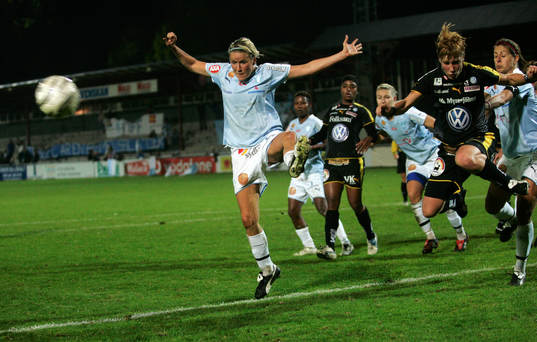 Fotboll, dam, Svenska cupen, semifinal, Malmö FF - Umeå