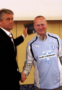 Sören Åkeby skriver på för Malmö FF