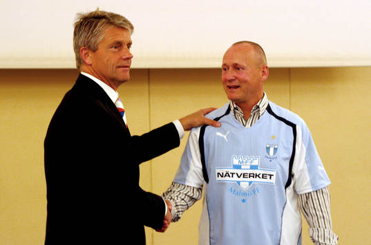 Sören Åkeby skriver på för Malmö FF