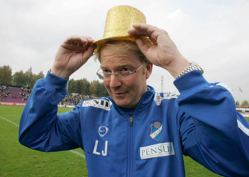 Lasse Jacobsson, tränare, Öster med guldhatt. Klara för