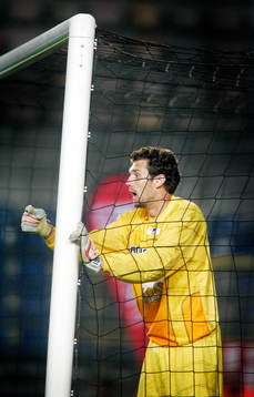Andreas Isaksson (målvakt), Rennes. Målbur, nät, mål