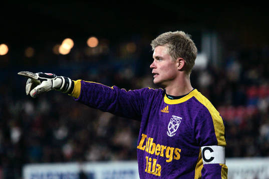 Erland Hellström, målvakt, Assyriska