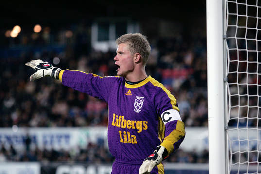 Erland Hellström, målvakt, Assyriska