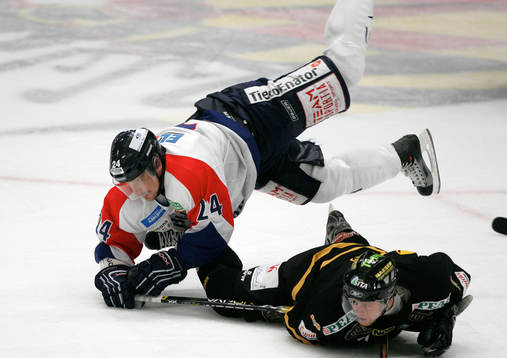Kristofer Näslund, Bofors och Tobias Tschöp, AIK