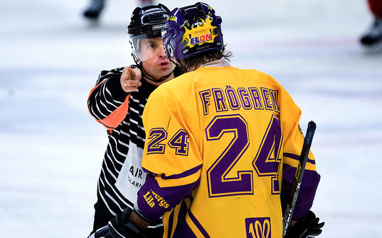 Jonas Fröberg visas ut