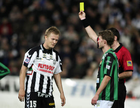 André Schei Lindbaeck, gult kort, varning