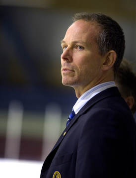 Ishockey, dam, Sverige. Peter Bolin, assisterande