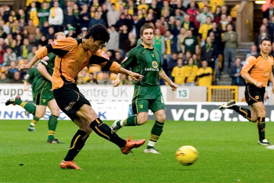 Seol Ki Hyeon gör första målet för Wolverhampton