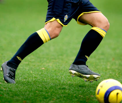 Fotboll, träning, Sverige, benskydd, skor, dobbar,