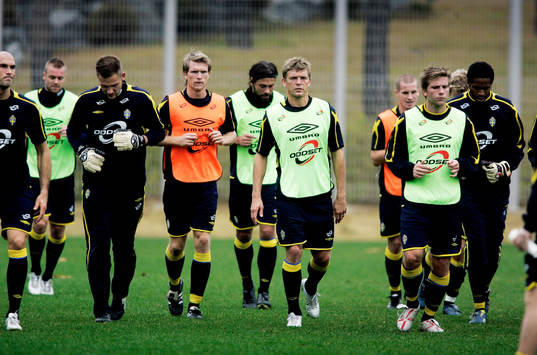 Fotboll, träning, Sverige