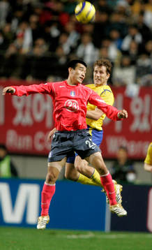 Won Hee Cho, Sydkorea och Tobias Hysén, Sverige