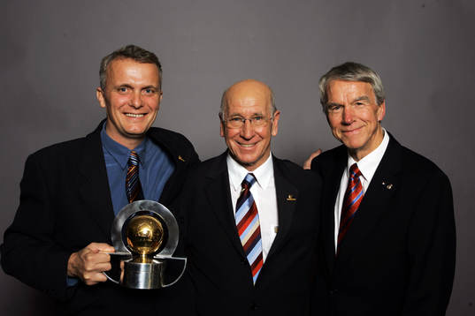 För (Henrik Larsson), Sir Bobby Charlton och Agne Simonsson